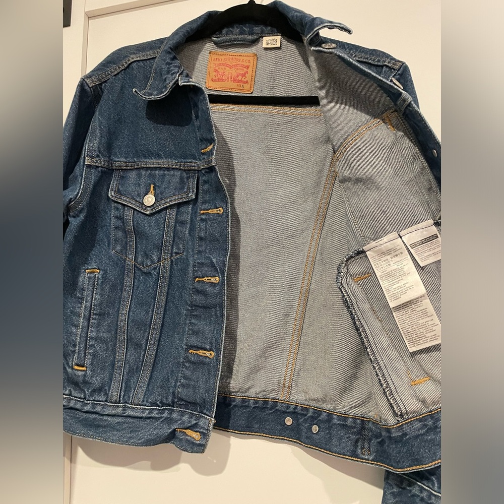 Levi's Ex-Boyfriend Trucker Jacket - Picture 4 of 7